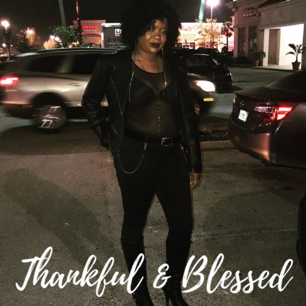 Meet your Posher, Ismara